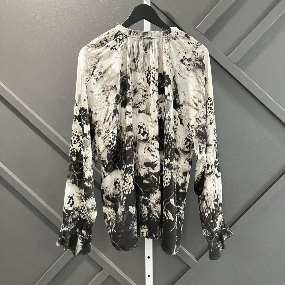 Lola & Sophie Blouse XL Black Ivory Floral Print Tie Neck Ruffle Sleeve Top - Picture 2 of 10